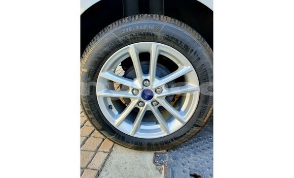 Buy Import Ford Focus White Car in Import - Dubai in Attapeu Province Buy Import Ford Focus White Car in Import - Dubai in Attapeu Province