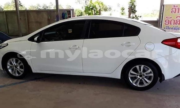 Buy Used Kia Cerato White Car in Vientiane in Vientiane Province Buy Used Kia Cerato White Car in Vientiane in Vientiane Province