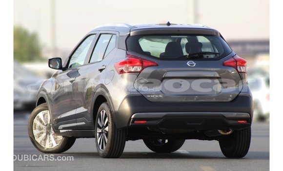 Buy Import Nissan Evalia Other Truck in Import - Dubai in Attapeu Province Buy Import Nissan Evalia Other Truck in Import - Dubai in Attapeu Province