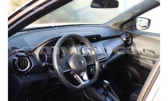 Buy Import Nissan Evalia Other Truck in Import - Dubai in Attapeu Province Buy Import Nissan Evalia Other Truck in Import - Dubai in Attapeu Province