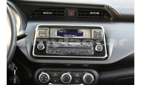 Buy Import Nissan Evalia Other Truck in Import - Dubai in Attapeu Province Buy Import Nissan Evalia Other Truck in Import - Dubai in Attapeu Province