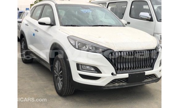 Buy Import Hyundai Tucson White Car in Import - Dubai in Attapeu Province Buy Import Hyundai Tucson White Car in Import - Dubai in Attapeu Province