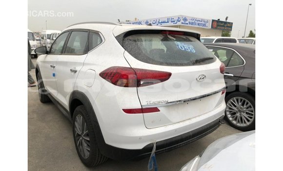 Buy Import Hyundai Tucson White Car in Import - Dubai in Attapeu Province Buy Import Hyundai Tucson White Car in Import - Dubai in Attapeu Province