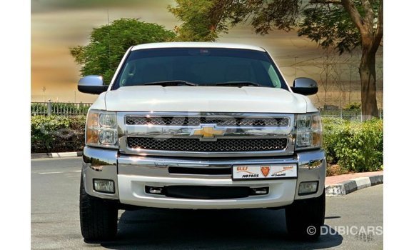 Buy Import Chevrolet Silverado White Car in Import - Dubai in Attapeu Province Buy Import Chevrolet Silverado White Car in Import - Dubai in Attapeu Province