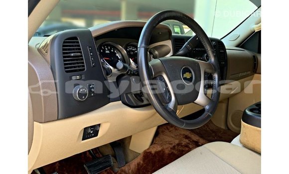 Buy Import Chevrolet Silverado White Car in Import - Dubai in Attapeu Province Buy Import Chevrolet Silverado White Car in Import - Dubai in Attapeu Province