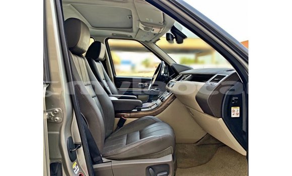 Buy Import Land Rover Range Rover Other Car in Import - Dubai in Attapeu Province Buy Import Land Rover Range Rover Other Car in Import - Dubai in Attapeu Province