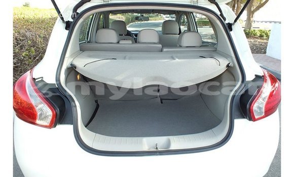 Buy Import Nissan Tiida White Car in Import - Dubai in Attapeu Province Buy Import Nissan Tiida White Car in Import - Dubai in Attapeu Province