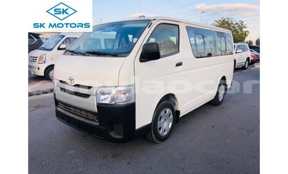 Buy Import Toyota Hiace White Car in Import - Dubai in Attapeu Province