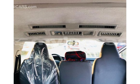 Buy Import Toyota Hiace White Car in Import - Dubai in Attapeu Province Buy Import Toyota Hiace White Car in Import - Dubai in Attapeu Province