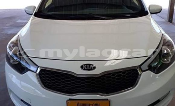 Buy Used Kia Cerato White Car in Vientiane in Vientiane Province Buy Used Kia Cerato White Car in Vientiane in Vientiane Province