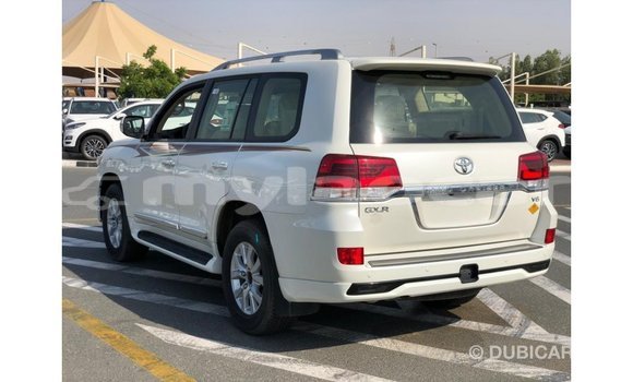 Buy Import Toyota Land Cruiser White Car in Import - Dubai in Attapeu Province Buy Import Toyota Land Cruiser White Car in Import - Dubai in Attapeu Province