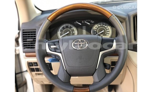 Buy Import Toyota Land Cruiser White Car in Import - Dubai in Attapeu Province Buy Import Toyota Land Cruiser White Car in Import - Dubai in Attapeu Province
