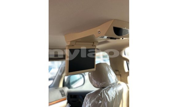 Buy Import Toyota Land Cruiser White Car in Import - Dubai in Attapeu Province Buy Import Toyota Land Cruiser White Car in Import - Dubai in Attapeu Province
