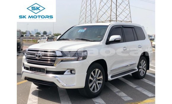 Buy Import Toyota Land Cruiser White Car in Import - Dubai in Attapeu Province Buy Import Toyota Land Cruiser White Car in Import - Dubai in Attapeu Province
