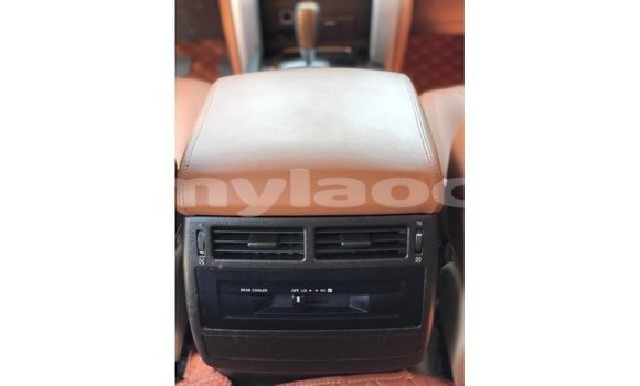 Buy Import Toyota Land Cruiser White Car in Import - Dubai in Attapeu Province Buy Import Toyota Land Cruiser White Car in Import - Dubai in Attapeu Province