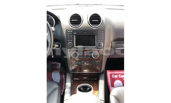 Buy Import Mercedes-Benz 190 (W201) Other Car in Import - Dubai in Attapeu Province Buy Import Mercedes-Benz 190 (W201) Other Car in Import - Dubai in Attapeu Province