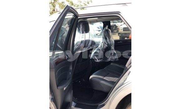 Buy Import Mercedes-Benz 190 (W201) Other Car in Import - Dubai in Attapeu Province Buy Import Mercedes-Benz 190 (W201) Other Car in Import - Dubai in Attapeu Province