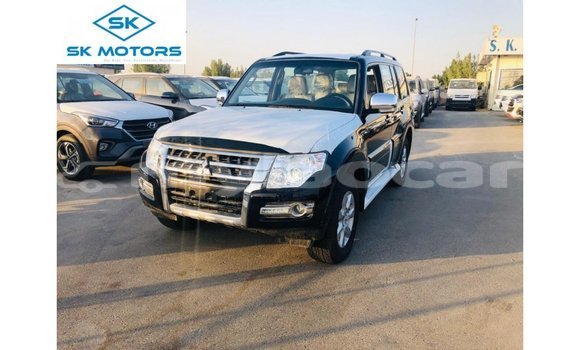 Buy Import Mitsubishi Pajero Black Car in Import - Dubai in Attapeu Province Buy Import Mitsubishi Pajero Black Car in Import - Dubai in Attapeu Province