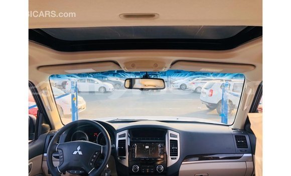 Buy Import Mitsubishi Pajero Black Car in Import - Dubai in Attapeu Province Buy Import Mitsubishi Pajero Black Car in Import - Dubai in Attapeu Province