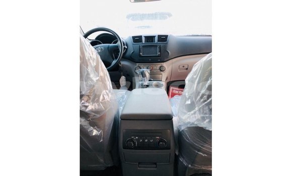Buy Import Toyota Highlander Other Car in Import - Dubai in Attapeu Province Buy Import Toyota Highlander Other Car in Import - Dubai in Attapeu Province