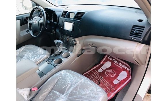 Buy Import Toyota Highlander Other Car in Import - Dubai in Attapeu Province Buy Import Toyota Highlander Other Car in Import - Dubai in Attapeu Province