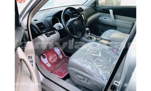 Buy Import Toyota Highlander Other Car in Import - Dubai in Attapeu Province Buy Import Toyota Highlander Other Car in Import - Dubai in Attapeu Province