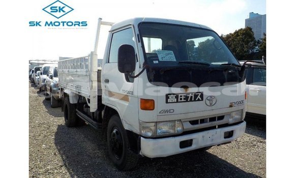 Buy Import Toyota Dyna White Car in Import - Dubai in Attapeu Province Buy Import Toyota Dyna White Car in Import - Dubai in Attapeu Province