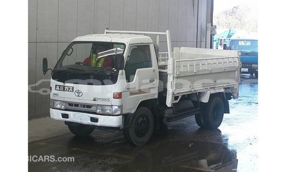 Buy Import Toyota Dyna White Car in Import - Dubai in Attapeu Province Buy Import Toyota Dyna White Car in Import - Dubai in Attapeu Province