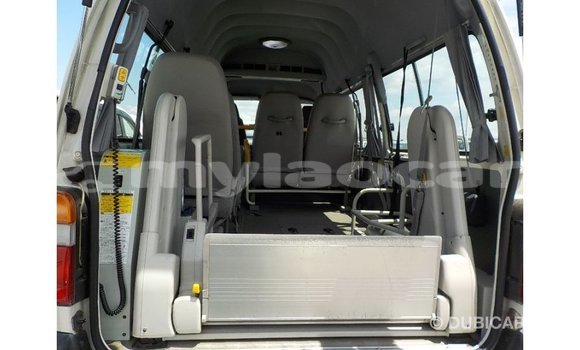 Buy Import Toyota Hiace White Car in Import - Dubai in Attapeu Province Buy Import Toyota Hiace White Car in Import - Dubai in Attapeu Province