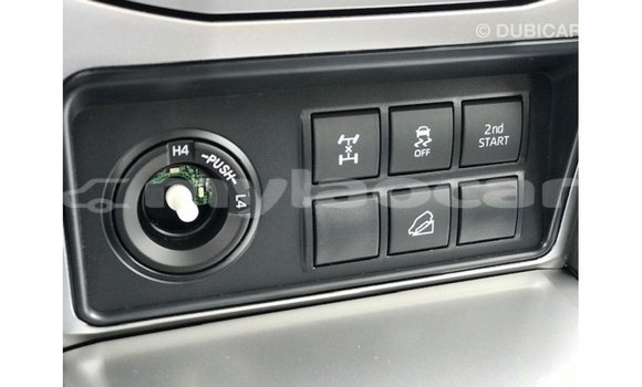 Acheter Import Voiture Toyota Prado Noir à Import - Dubai, Attapeu Province Acheter Import Voiture Toyota Prado Noir à Import - Dubai, Attapeu Province