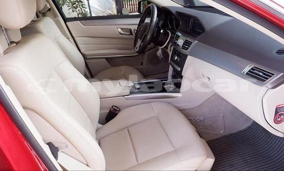 Buy Used Mercedes-Benz E-klasse Red Car in Vientiane in Vientiane Province Buy Used Mercedes-Benz E-klasse Red Car in Vientiane in Vientiane Province