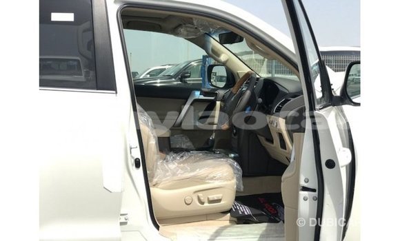 Buy Import Toyota Prado White Car in Import - Dubai in Attapeu Province Buy Import Toyota Prado White Car in Import - Dubai in Attapeu Province