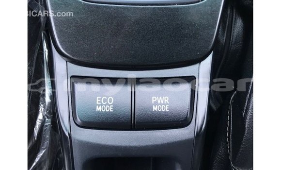 Acheter Import Voiture Toyota Fortuner Blanc à Import - Dubai, Attapeu Province Acheter Import Voiture Toyota Fortuner Blanc à Import - Dubai, Attapeu Province