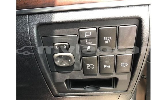 Buy Import Toyota Land Cruiser Other Car in Import - Dubai in Attapeu Province Buy Import Toyota Land Cruiser Other Car in Import - Dubai in Attapeu Province