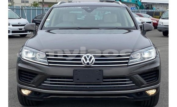 Buy Import Volkswagen Touareg Other Car in Import - Dubai in Attapeu Province