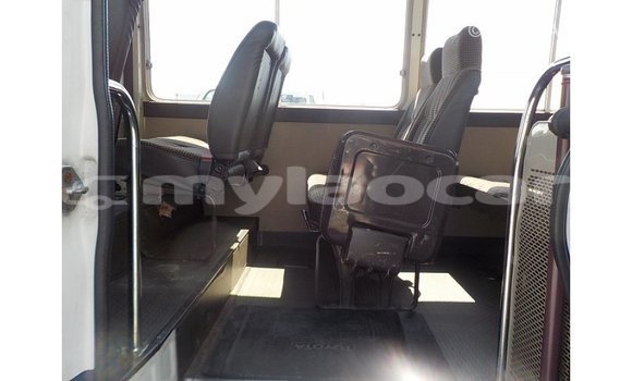 Buy Import Toyota Coaster White Car in Import - Dubai in Attapeu Province Buy Import Toyota Coaster White Car in Import - Dubai in Attapeu Province
