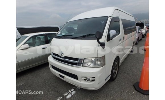 Buy Import Toyota Hiace White Car in Import - Dubai in Attapeu Province Buy Import Toyota Hiace White Car in Import - Dubai in Attapeu Province