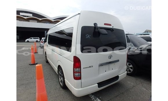 Buy Import Toyota Hiace White Car in Import - Dubai in Attapeu Province Buy Import Toyota Hiace White Car in Import - Dubai in Attapeu Province
