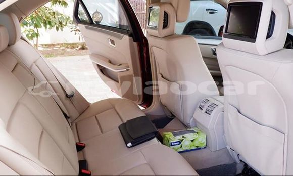 Buy Used Mercedes-Benz E-klasse Red Car in Vientiane in Vientiane Province Buy Used Mercedes-Benz E-klasse Red Car in Vientiane in Vientiane Province