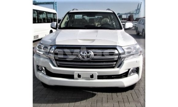 Buy Import Toyota Land Cruiser White Car in Import - Dubai in Attapeu Province Buy Import Toyota Land Cruiser White Car in Import - Dubai in Attapeu Province