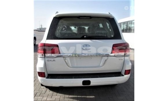 Buy Import Toyota Land Cruiser White Car in Import - Dubai in Attapeu Province Buy Import Toyota Land Cruiser White Car in Import - Dubai in Attapeu Province