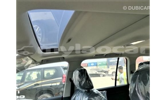 Buy Import Toyota Land Cruiser White Car in Import - Dubai in Attapeu Province Buy Import Toyota Land Cruiser White Car in Import - Dubai in Attapeu Province