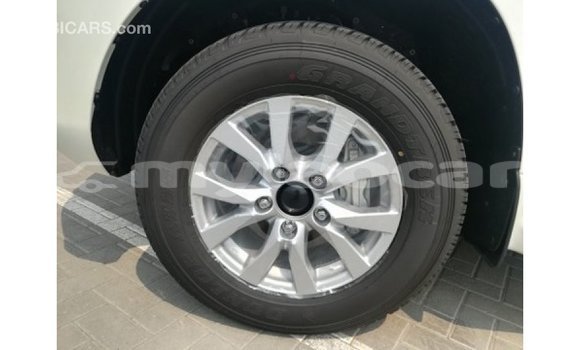Buy Import Toyota Land Cruiser White Car in Import - Dubai in Attapeu Province Buy Import Toyota Land Cruiser White Car in Import - Dubai in Attapeu Province