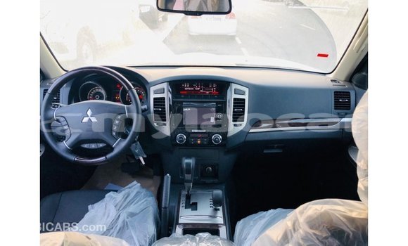 Buy Import Mitsubishi Pajero Black Car in Import - Dubai in Attapeu Province Buy Import Mitsubishi Pajero Black Car in Import - Dubai in Attapeu Province