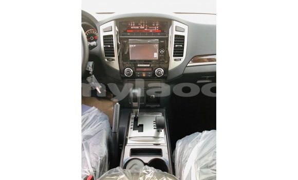 Buy Import Mitsubishi Pajero Black Car in Import - Dubai in Attapeu Province Buy Import Mitsubishi Pajero Black Car in Import - Dubai in Attapeu Province