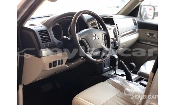 Buy Import Mitsubishi Pajero Other Car in Import - Dubai in Attapeu Province Buy Import Mitsubishi Pajero Other Car in Import - Dubai in Attapeu Province