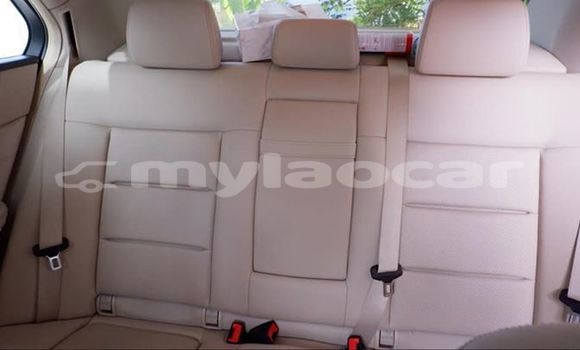 Buy Used Mercedes-Benz E-klasse Red Car in Vientiane in Vientiane Province Buy Used Mercedes-Benz E-klasse Red Car in Vientiane in Vientiane Province