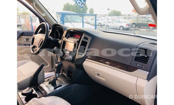 Buy Import Mitsubishi Pajero White Car in Import - Dubai in Attapeu Province Buy Import Mitsubishi Pajero White Car in Import - Dubai in Attapeu Province