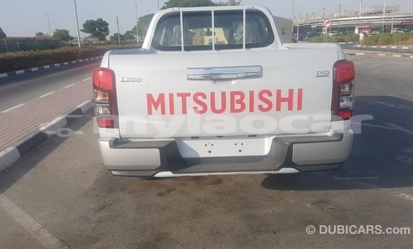 Buy Import Mitsubishi L200 White Car in Import - Dubai in Attapeu Province Buy Import Mitsubishi L200 White Car in Import - Dubai in Attapeu Province