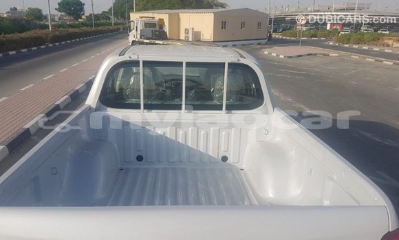 Buy Import Mitsubishi L200 White Car in Import - Dubai in Attapeu Province Buy Import Mitsubishi L200 White Car in Import - Dubai in Attapeu Province